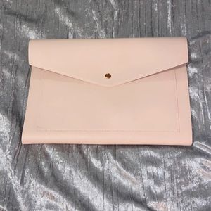 Megan portfolio clutch